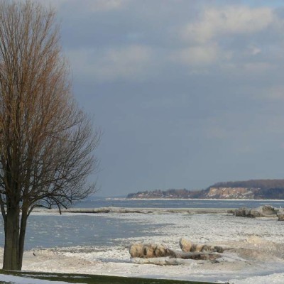 Come and visit the Carriage House Inn in winter, and see the beauty of Sodus Point in this season for yourself!